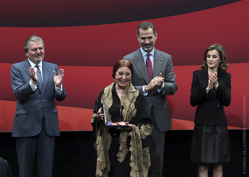 Blanca del Rey y Vicente Amigo reciben las Medallas de Oro al Mérito en las Bellas Artes