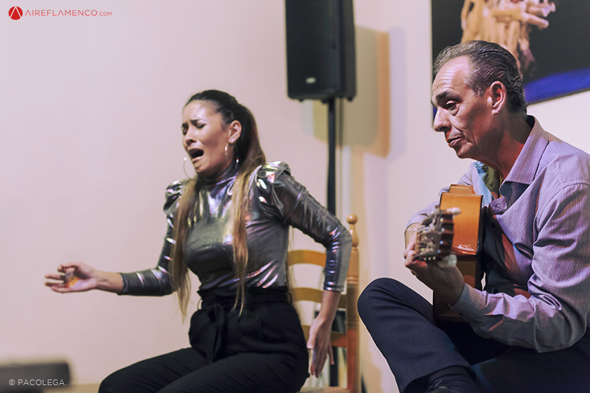 Elegancia y equilibrio en el cante flamenco de Isabel Guerrero