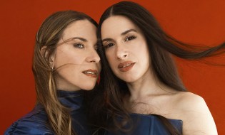 Blanca Paloma y Rocío Márquez estrenan Tarara Loca, nuevo adelanto de Trenza Mía